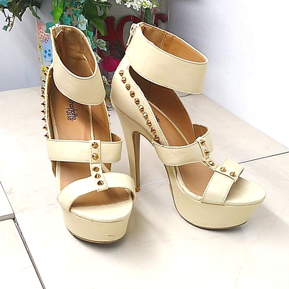 🔴 Charlotte Russe Cream Ankle Strap Stilleto